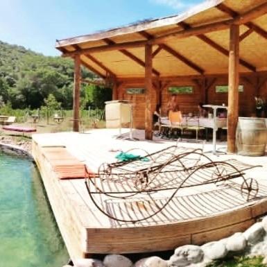 L'Etang Des Cigales Appartement Uchaux Buitenkant foto